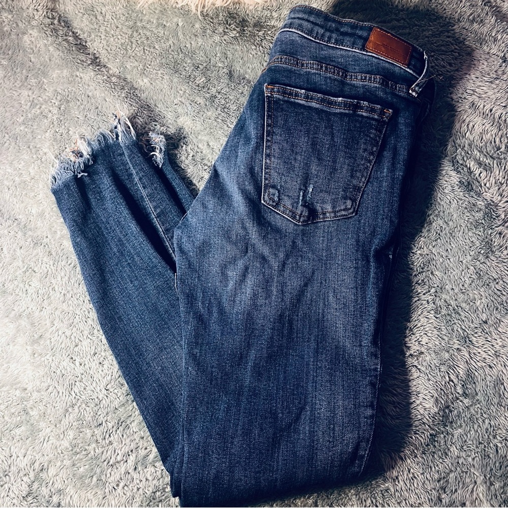 Zara Stretchy Raw Hem Skinny Jeans